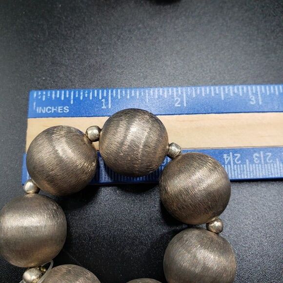 NEW 4 Pier 1 One Silver Ball Napkin Rings Holders Dining Table Elegant Pier1 - Picture 3 of 6